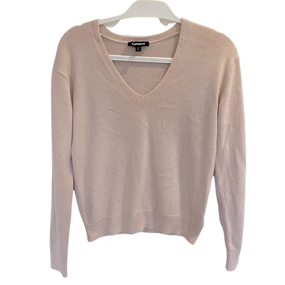 Express Sweater. Size: XS - Picture 6 of 6